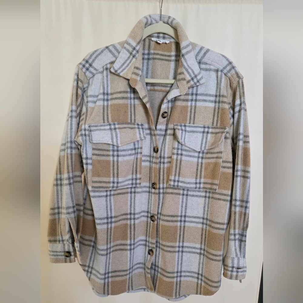 beachlunchlounge Beige, White and Gray Plaid Shirt Jacket